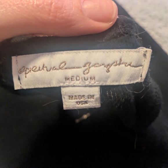 ✨Spiritual Gangster✨ Black Racer Back Stretch Tank Top with Gold Graphic - Picture 5 of 6